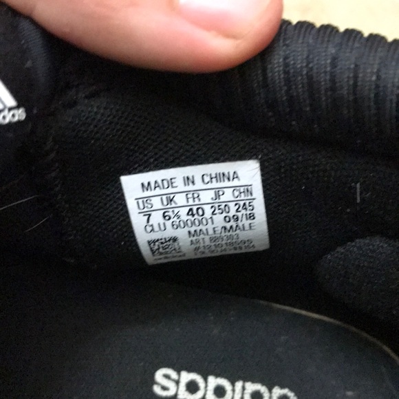 Adidas shoes - Picture 5 of 5